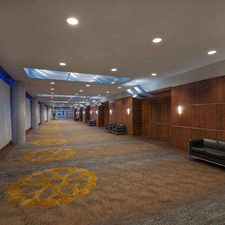 ホテル ヒルトン ボルチモア BWI エアポート リンシカム エクステリア 写真